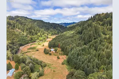 2178 Deans Creek Rd, Reedsport, OR 97467 - Photo 2