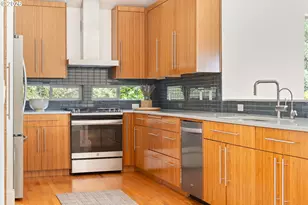 1666 Lake Front Rd, Lake Oswego, OR 97034 - Photo 14