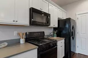 1612 SE Barberry Ave, Dallas, OR 97338 - Photo 12