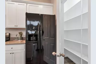 1612 SE Barberry Ave, Dallas, OR 97338 - Photo 16