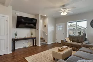 1612 SE Barberry Ave, Dallas, OR 97338 - Photo 8