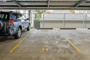 2327 NW Northrup St, Portland, OR 97210 - Photo 46