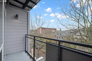 2327 NW Northrup St, Portland, OR 97210 - Photo 30