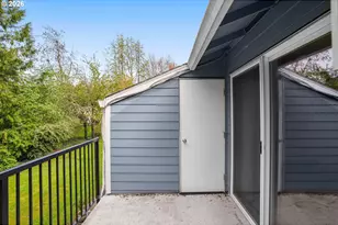 10980 SW Meadowbrook Dr, Portland, OR 97224 - Photo 10
