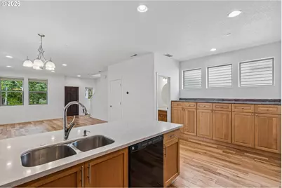 28905 SW Costa Cir W, Wilsonville, OR 97070 - Photo 18