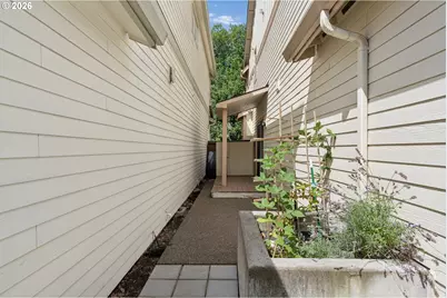 28905 SW Costa Cir W, Wilsonville, OR 97070 - Photo 28