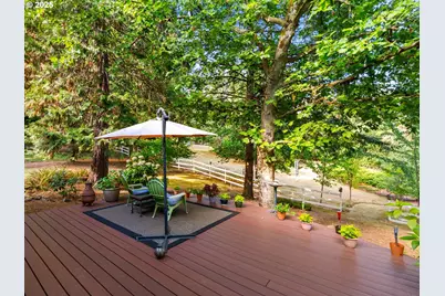 19875 SW Meadow View Dr, McMinnville, OR 97128 - Photo 36