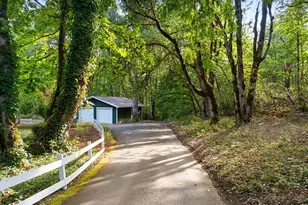 19875 SW Meadow View Dr, McMinnville, OR 97128 - Photo 42