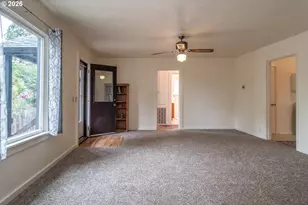 470 W Third Ave, Sutherlin, OR 97479 - Photo 4