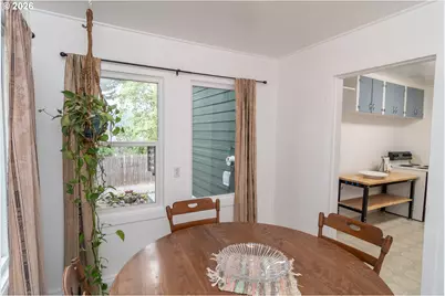 470 W Third Ave, Sutherlin, OR 97479 - Photo 10