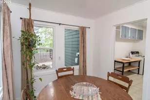 470 W Third Ave, Sutherlin, OR 97479 - Photo 10