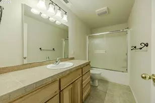 755 South 47th Place, Springfield, OR 97478 - Photo 38