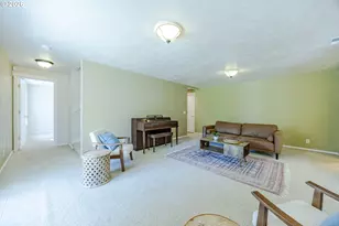 755 South 47th Place, Springfield, OR 97478 - Photo 38