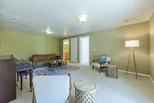 755 South 47th Place, Springfield, OR 97478 - Photo 34
