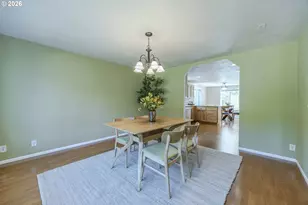 755 South 47th Place, Springfield, OR 97478 - Photo 10