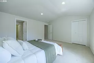 755 South 47th Place, Springfield, OR 97478 - Photo 24