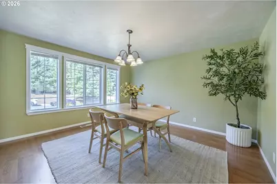 755 S 47th Pl, Springfield, OR 97478 - Photo 8