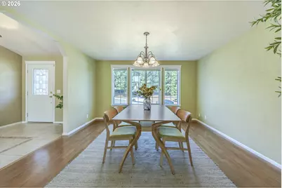 755 S 47th Pl, Springfield, OR 97478 - Photo 6