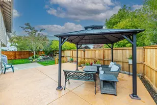 3955 Lancaster Dr, Eugene, OR 97404 - Photo 36