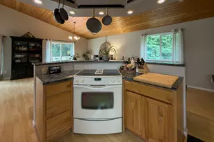 1185 11th St SE, Bandon, OR 97411 - Photo 20