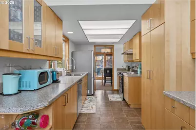 3327 Hillcrest Way, Forest Grove, OR 97116 - Photo 14