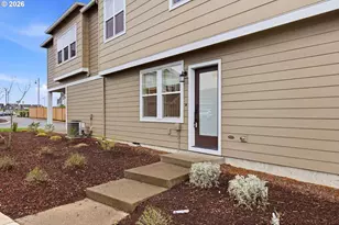 8104 SE Blanton St, Hillsboro, OR 97123 - Photo 4