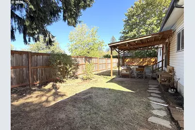 12839 SE Raymond St, Portland, OR 97236 - Photo 38