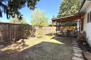 12839 SE Raymond St, Portland, OR 97236 - Photo 38