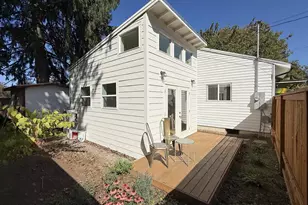 12839 SE Raymond St, Portland, OR 97236 - Photo 30