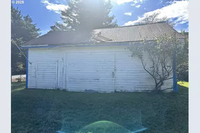 6835 SW Galley Ave, Lincoln City, OR 97367 - Photo 24