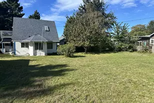 6835 SW Galley Ave, Lincoln City, OR 97367 - Photo 2