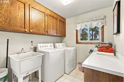 1090 NW 13th Ave, Canby, OR 97013 - Photo 38
