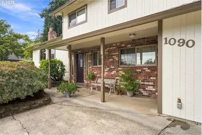 1090 NW 13th Ave, Canby, OR 97013 - Photo 4