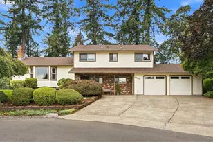 1090 NW 13th Ave, Canby, OR 97013 - Photo 1