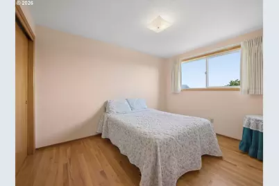 225 SW 4th St, Troutdale, OR 97060 - Photo 22