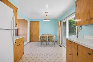 225 SW 4th St, Troutdale, OR 97060 - Photo 18