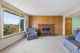 225 SW 4th St, Troutdale, OR 97060 - Photo 8