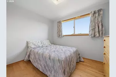 225 SW 4th St, Troutdale, OR 97060 - Photo 28