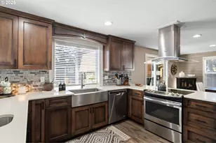 11302 NW 7th Ave, Vancouver, WA 98685 - Photo 14