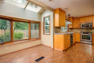 10170 SW Siletz Dr, Tualatin, OR 97062 - Photo 10