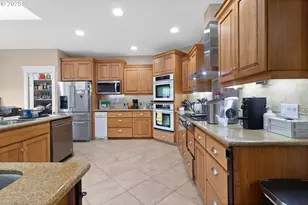 26500 SE 5th St, Camas, WA 98607 - Photo 8