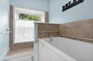 26500 SE 5th St, Camas, WA 98607 - Photo 16