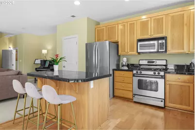 1120 SW 170th Ave #201, Beaverton, OR 97003 - Photo 16