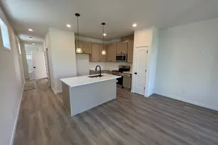 20761 NE Thompson Ter, Fairview, OR 97024 - Photo 2