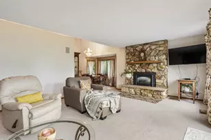 2319 Emerald Dr NW, Salem, OR 97304 - Photo 6