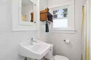 2023 NE Highland St, Portland, OR 97211 - Photo 20