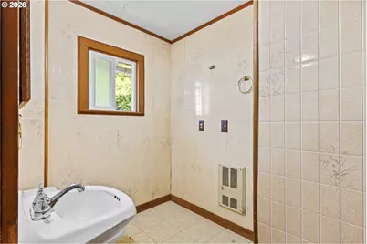892 Colorado Ave, North Bend, OR 97459 - Photo 20