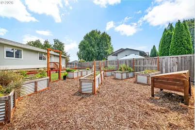 160 Saxon Pl, Junction City, OR 97448 - Photo 22
