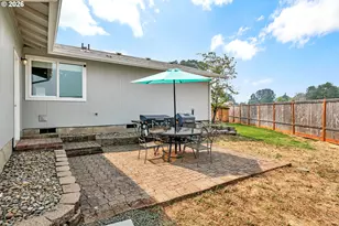 160 Saxon Pl, Junction City, OR 97448 - Photo 24