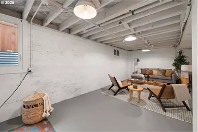 7024 N Congress Ave, Portland, OR 97217 - Photo 24